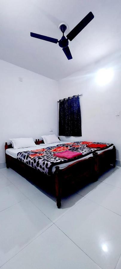 Nilam Guest House Bodh Gaya Exterior foto